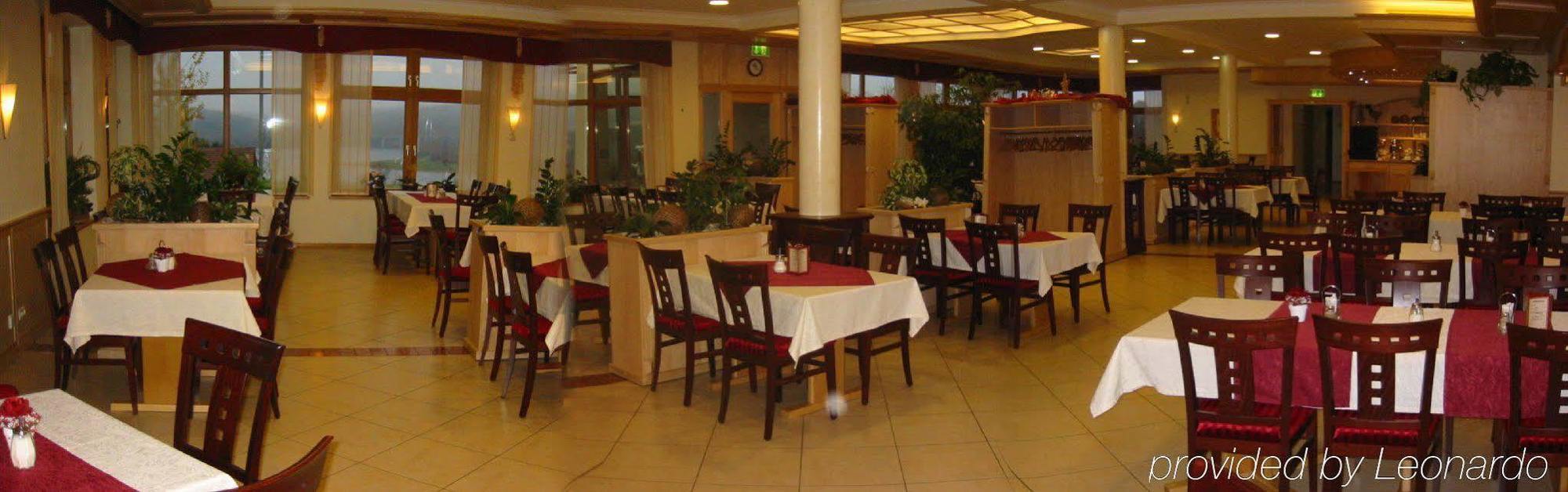 Panorama-Hotel Am See Neunburg vorm Wald Ristorante foto